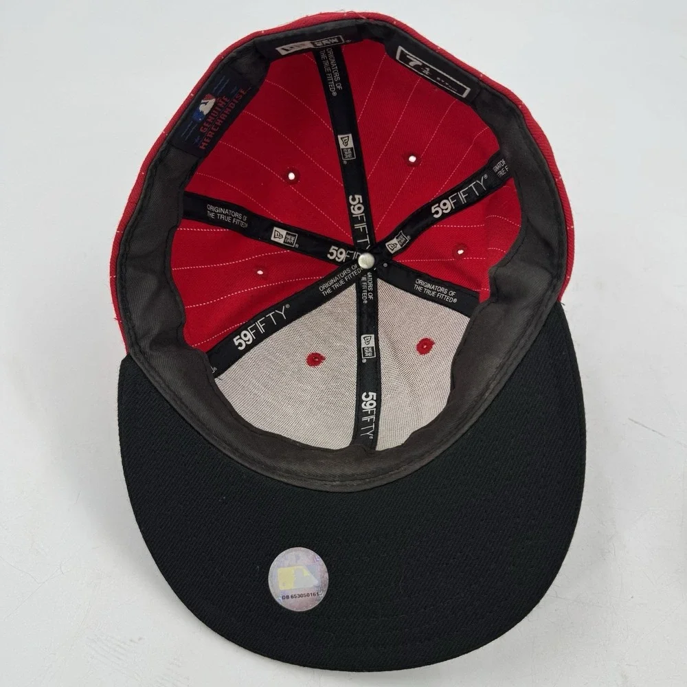 Oakland Athletics Hat Cap Mens Fitted‎ 7 1/4 New Era 59 Fifty Red With Pinstripe